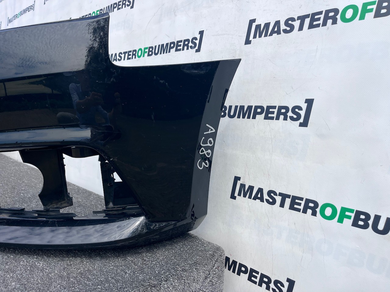 Audi A4 Se Saloon Estate B9 2016-2019 Front Bumper No Pdc Genuine [a983]