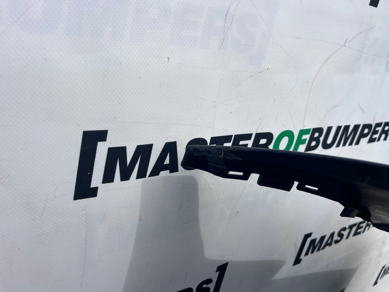 Audi A4 Se Saloon Estate B9 2016-2019 Front Bumper 4 Pdc Genuine [a982]