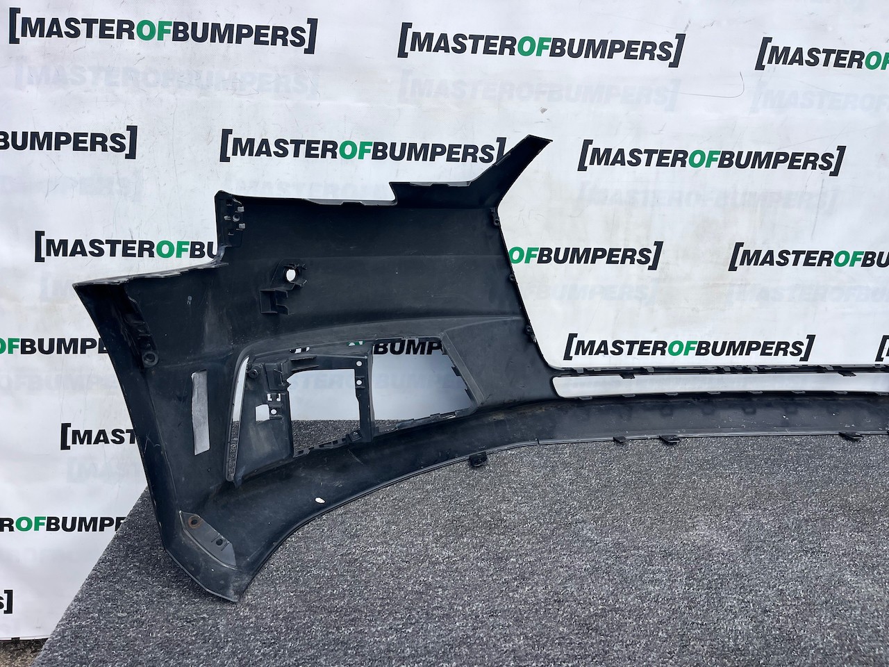 Audi A4 Se Saloon Estate B9 2016-2019 Front Bumper 4 Pdc Genuine [a982]