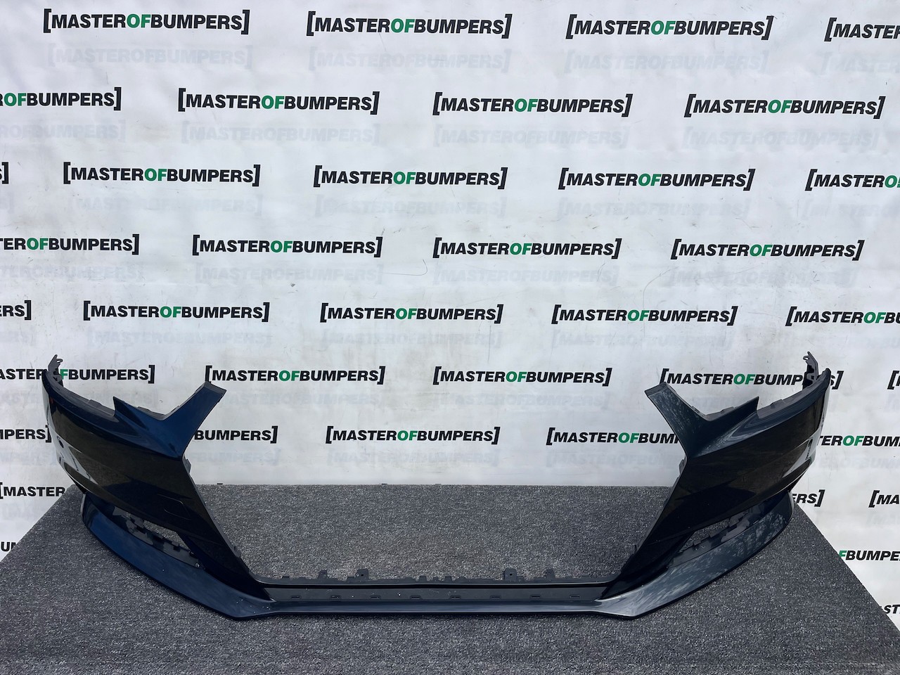 Audi A4 Se Saloon Estate B9 2016-2019 Front Bumper 4 Pdc Genuine [a982]