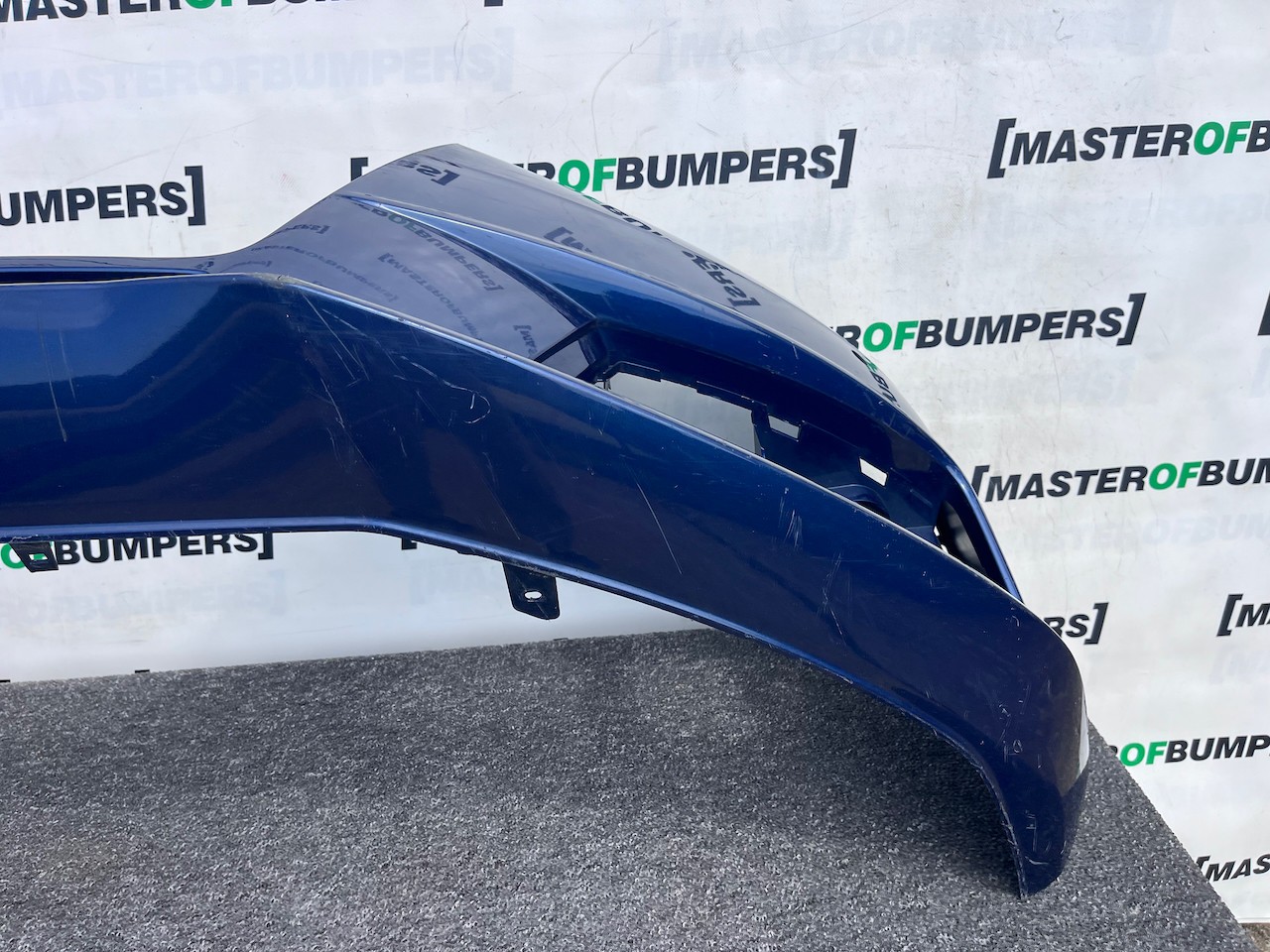 Audi A4 Se Saloon Estate B9 2016-2019 Front Bumper 4 Pdc Genuine [a985]