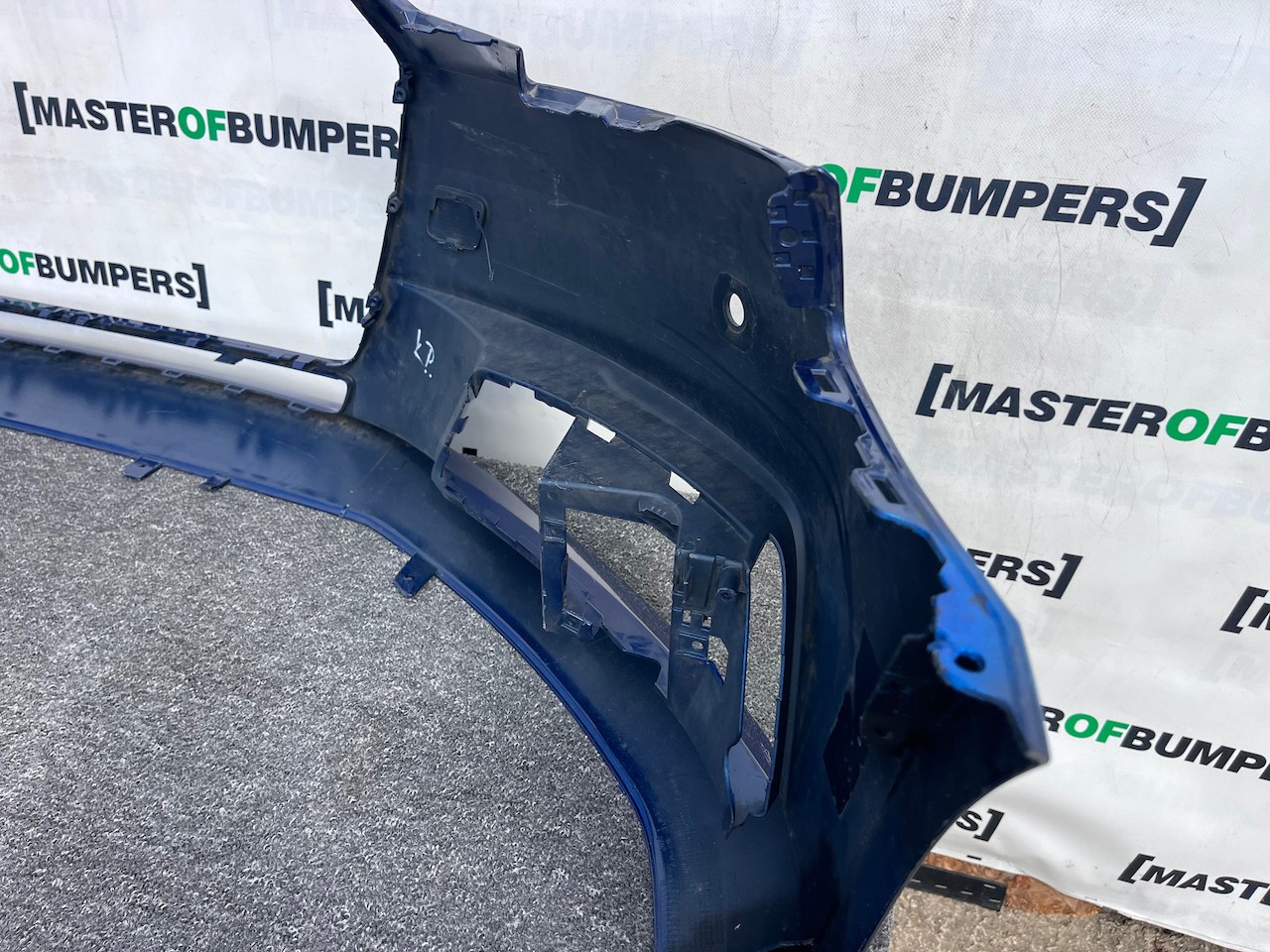 Audi A4 Se Saloon Estate B9 2016-2019 Front Bumper 4 Pdc Genuine [a985]