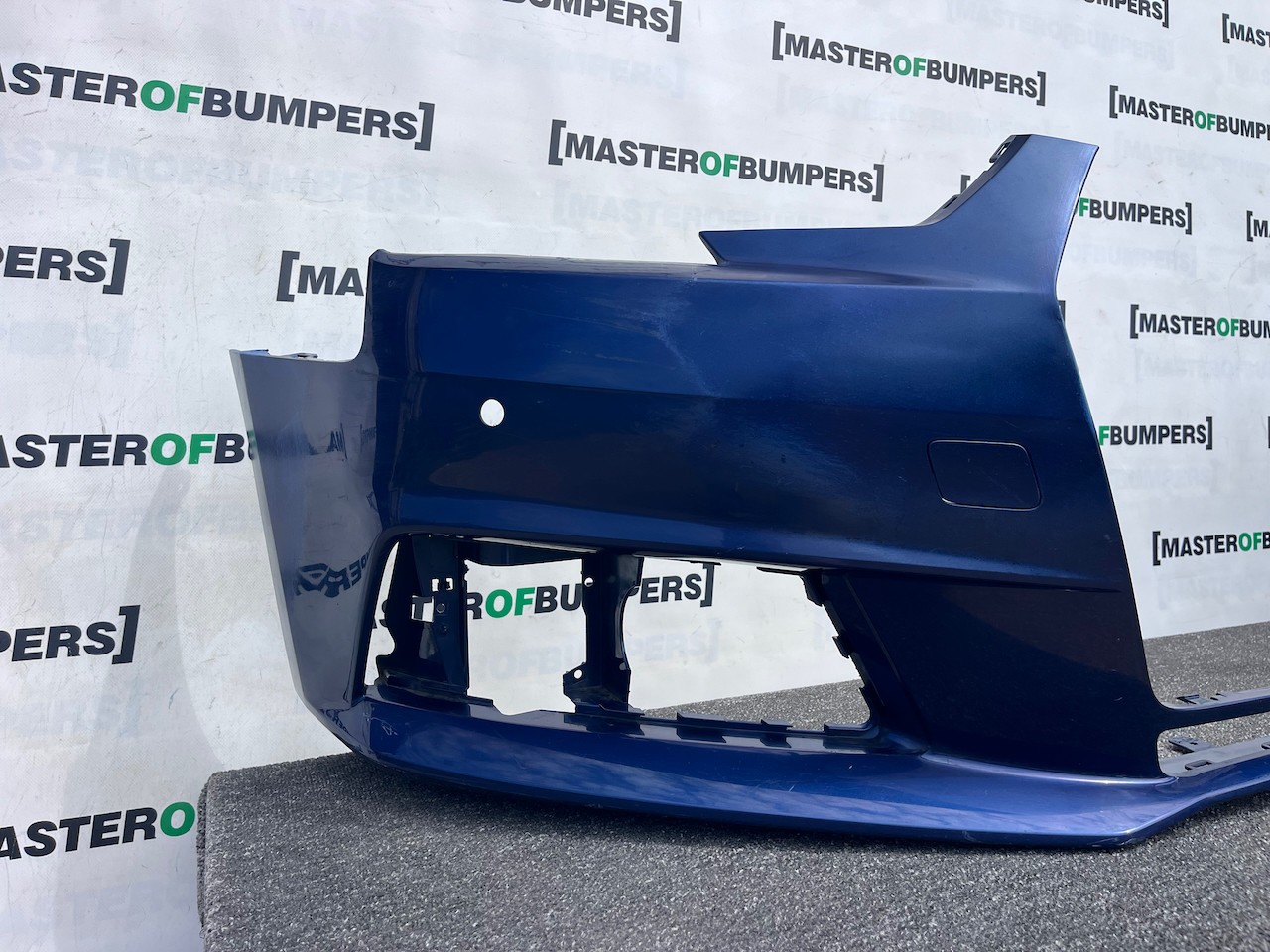 Audi A4 Se Saloon Estate B9 2016-2019 Front Bumper 4 Pdc Genuine [a985]