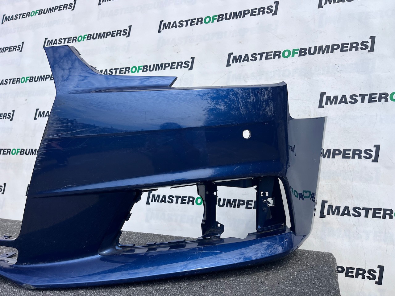 Audi A4 Se Saloon Estate B9 2016-2019 Front Bumper 4 Pdc Genuine [a985]