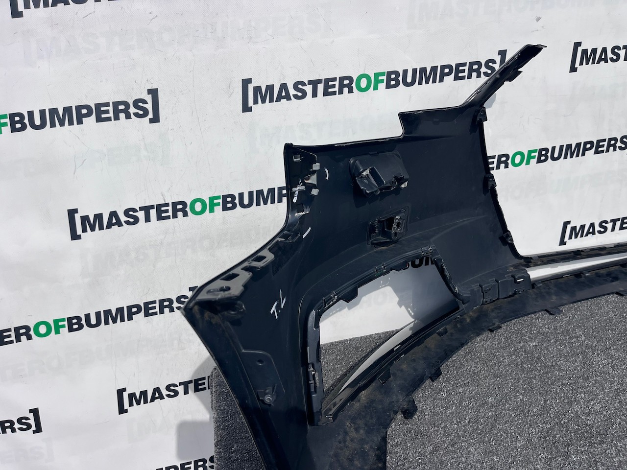 Audi A3 Se Hatchback 8v Lift 2016-2019 Front Bumper No Pdc Genuine [a980]