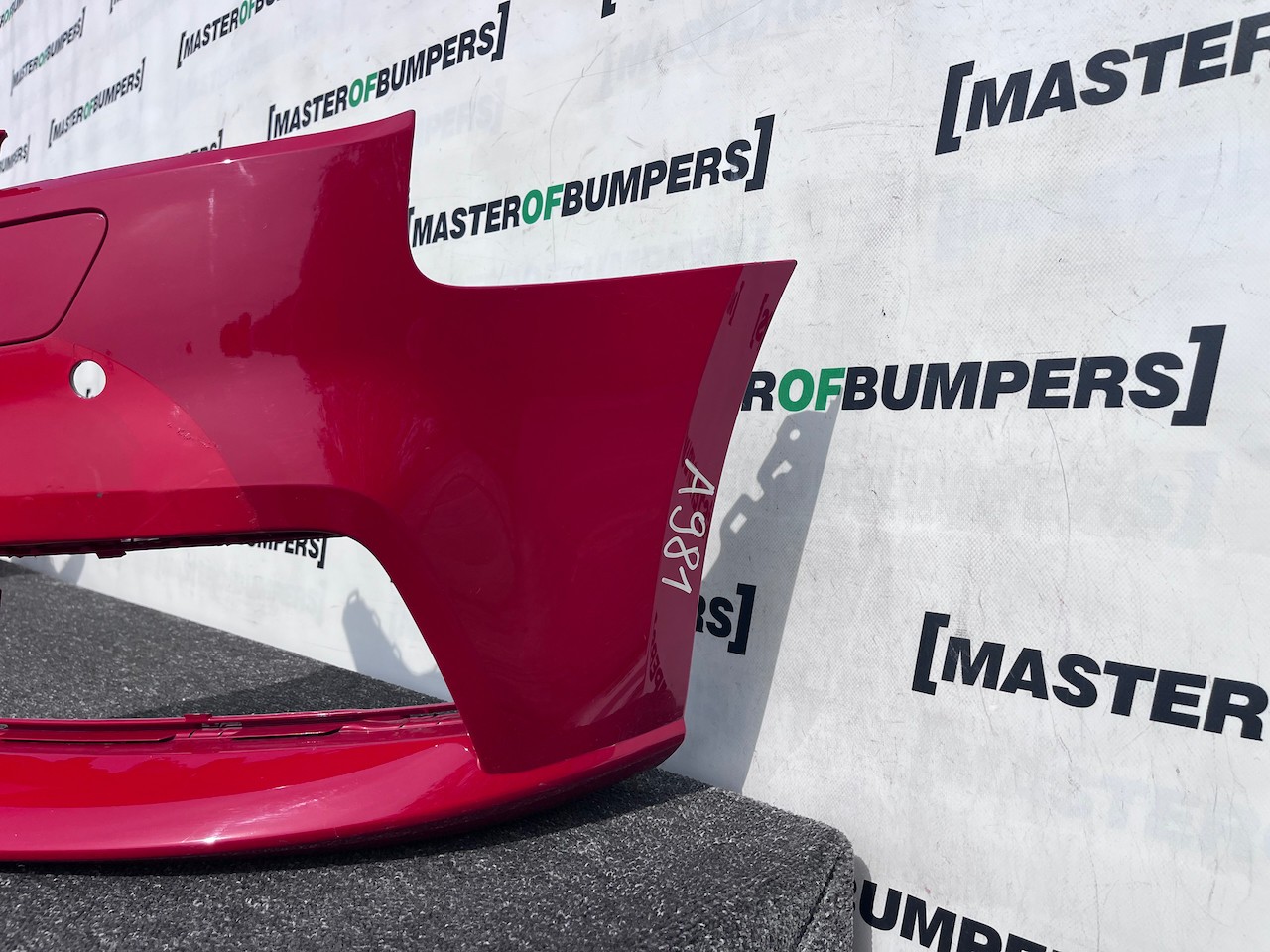 Audi A3 Se Hatchback 8v Lift 2016-2019 Front Bumper 4 Pdc Genuine [a981]