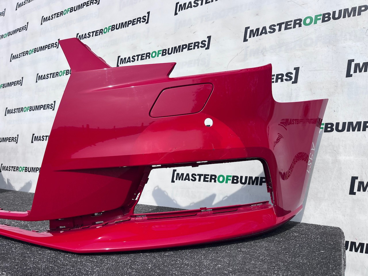 Audi A3 Se Hatchback 8v Lift 2016-2019 Front Bumper 4 Pdc Genuine [a981]