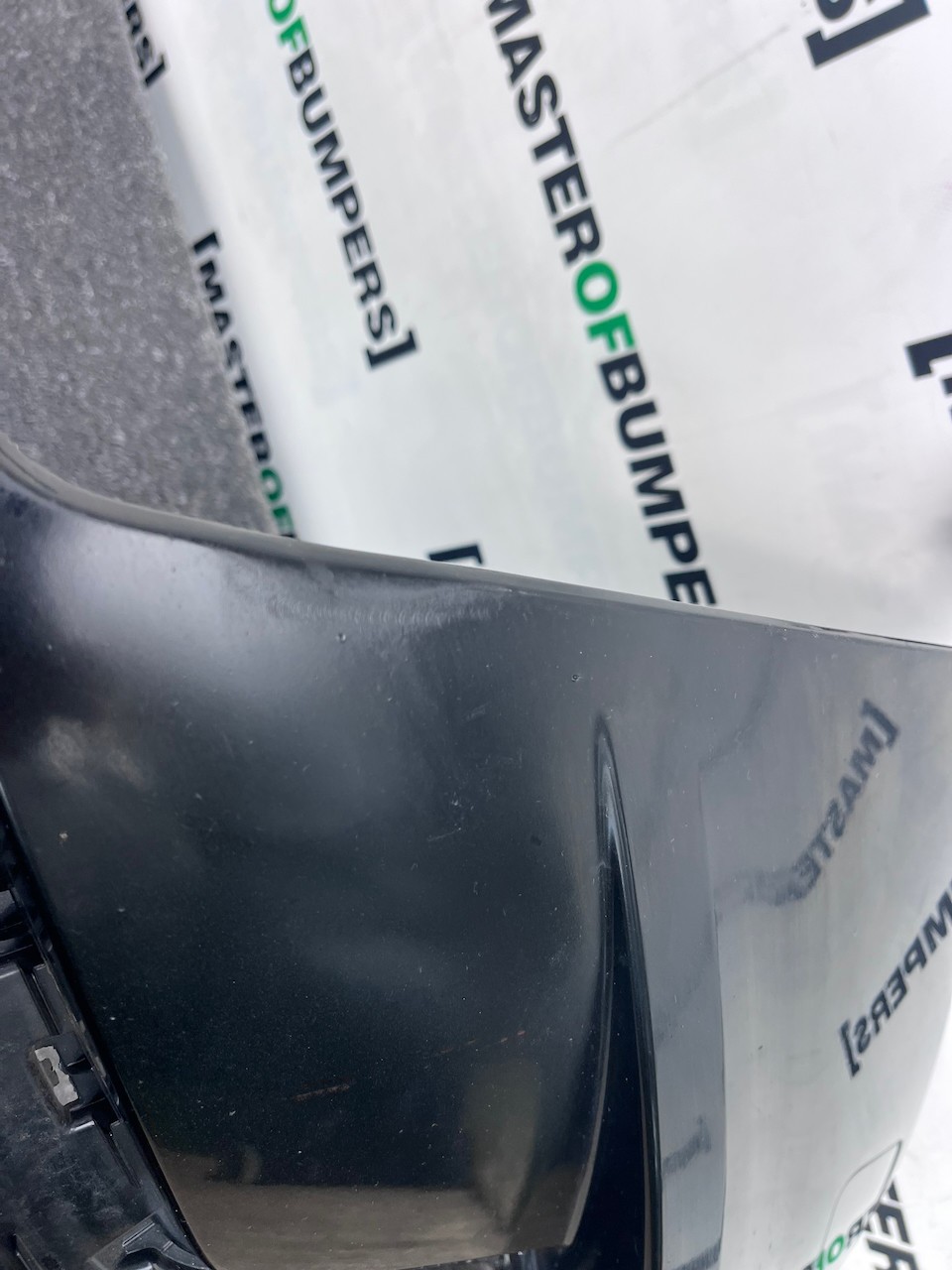 Audi A3 Se 8v Lift Hatchback 2016-2019 Front Bumper No Pdc Jets Genuine [a986]