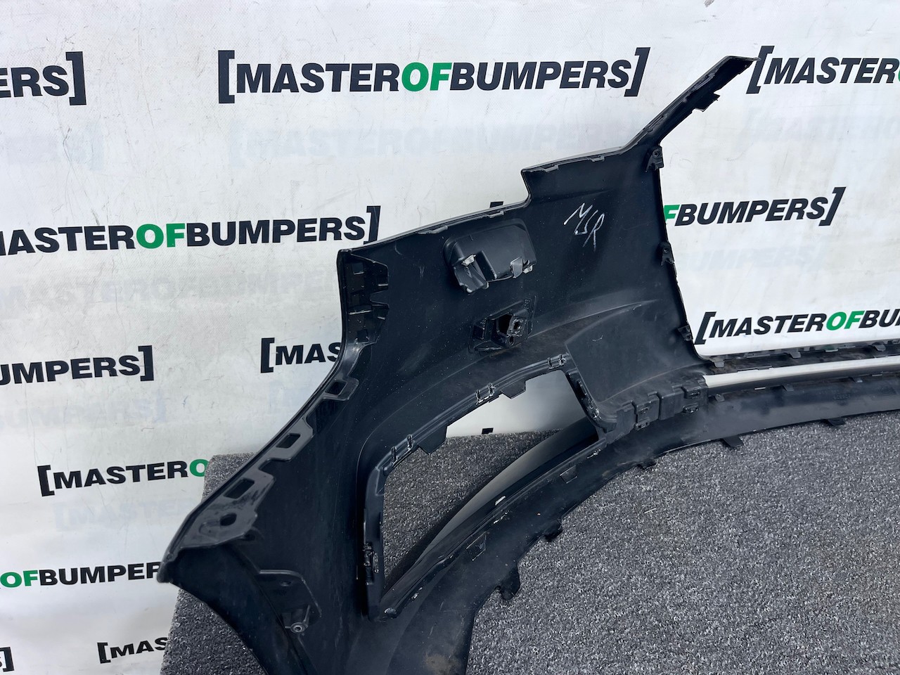 Audi A3 Se 8v Lift Hatchback 2016-2019 Front Bumper No Pdc Jets Genuine [a986]