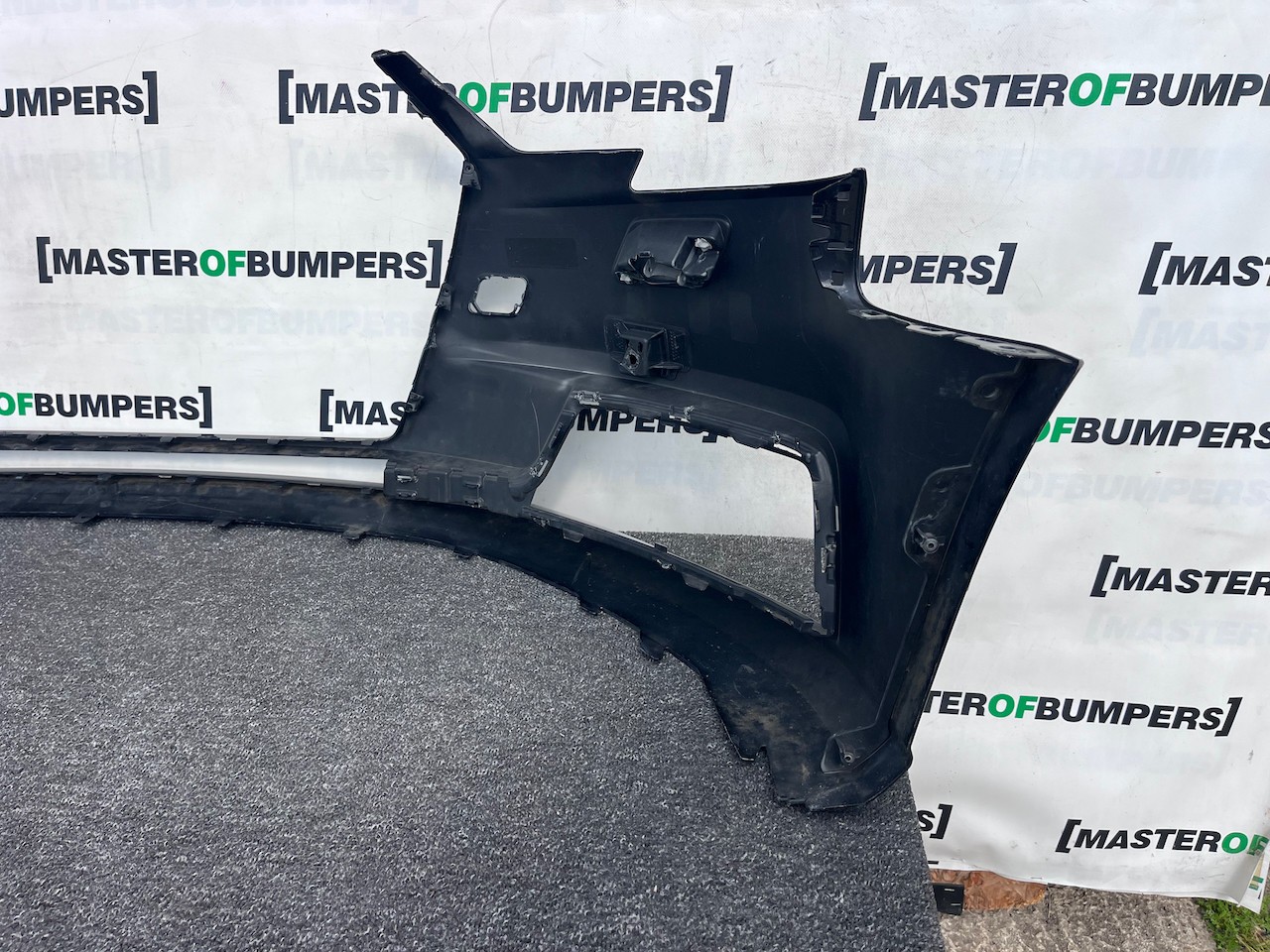 Audi A3 Se 8v Lift Hatchback 2016-2019 Front Bumper No Pdc Jets Genuine [a986]