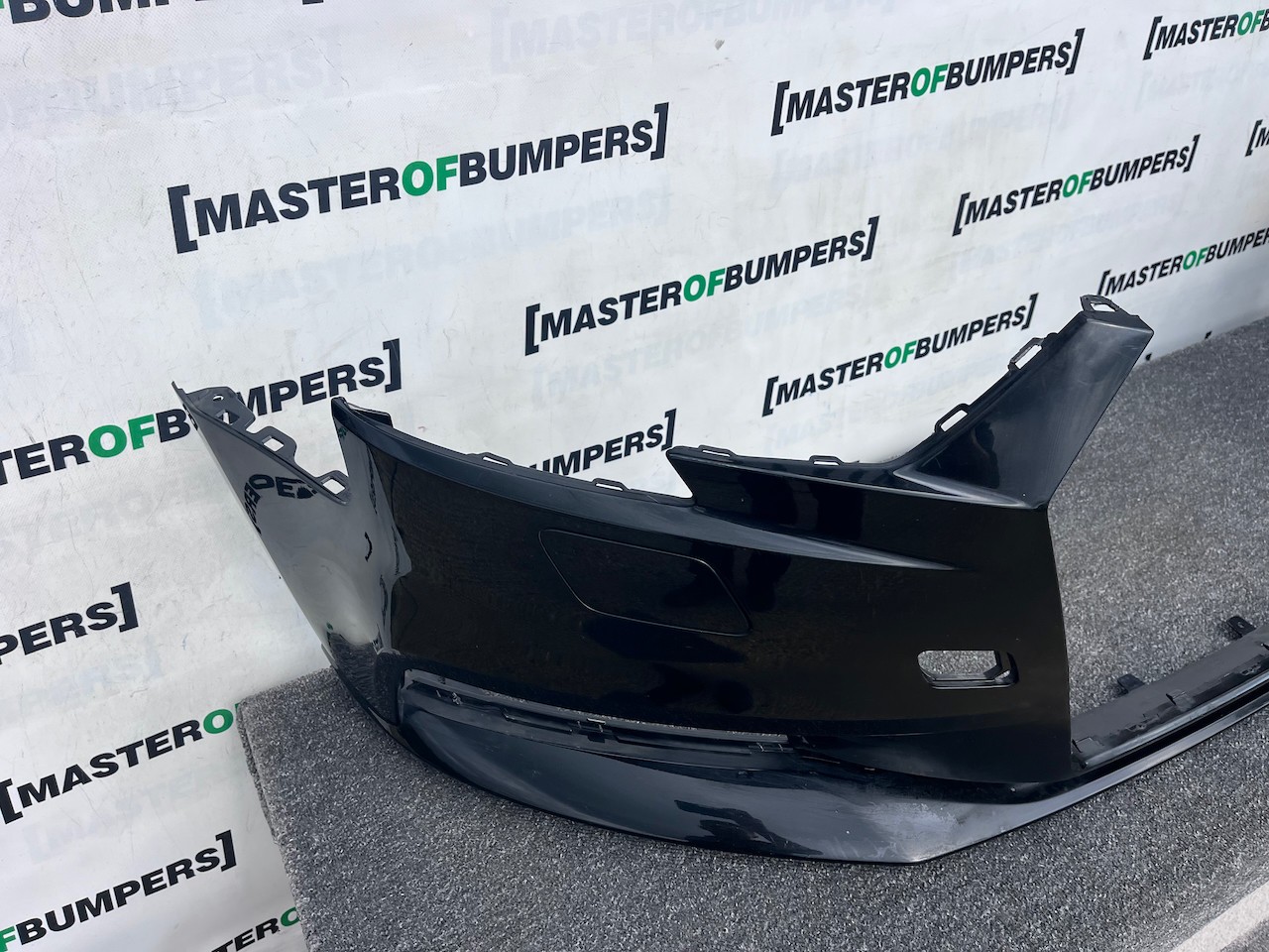 Audi A3 Se 8v Lift Hatchback 2016-2019 Front Bumper No Pdc Jets Genuine [a986]