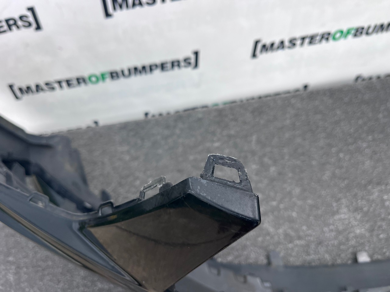 Audi A3 Se 8v Lift Hatchback 2016-2019 Front Bumper No Pdc Jets Genuine [a986]
