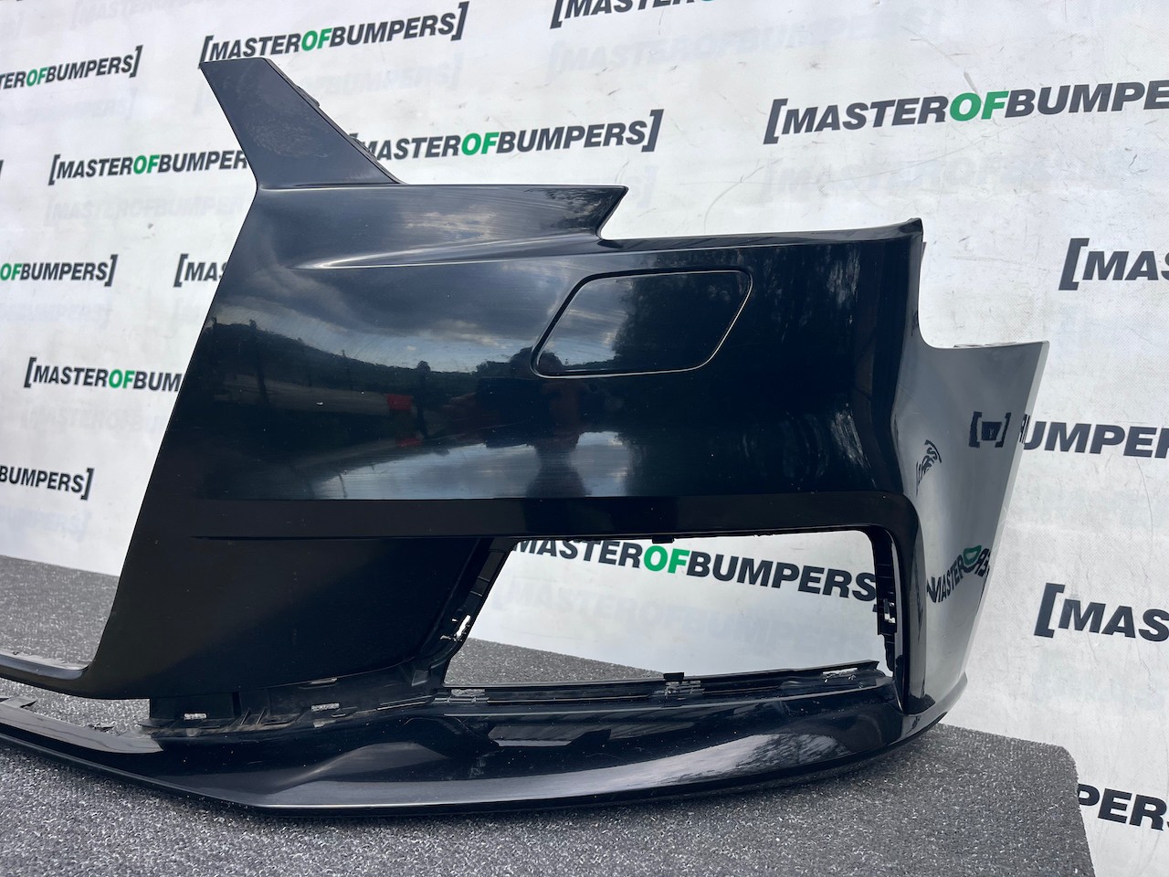 Audi A3 Se 8v Lift Hatchback 2016-2019 Front Bumper No Pdc Jets Genuine [a986]