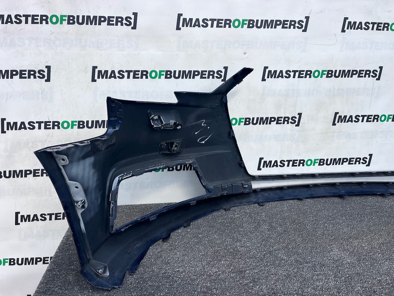 Audi A3 Se 8v Lift Hatchback 2016-2019 Front Bumper No Pdc Jets Genuine [a987]