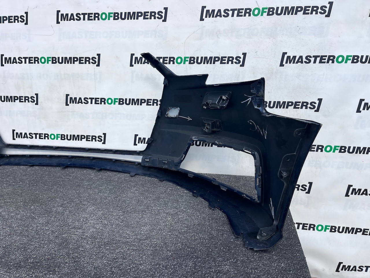 Audi A3 Se 8v Lift Hatchback 2016-2019 Front Bumper No Pdc Jets Genuine [a987]