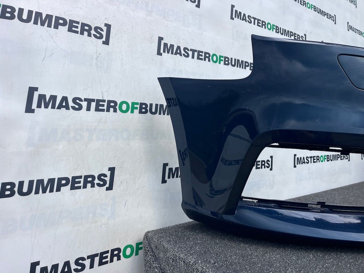 Audi A3 Se 8v Lift Hatchback 2016-2019 Front Bumper No Pdc Jets Genuine [a987]