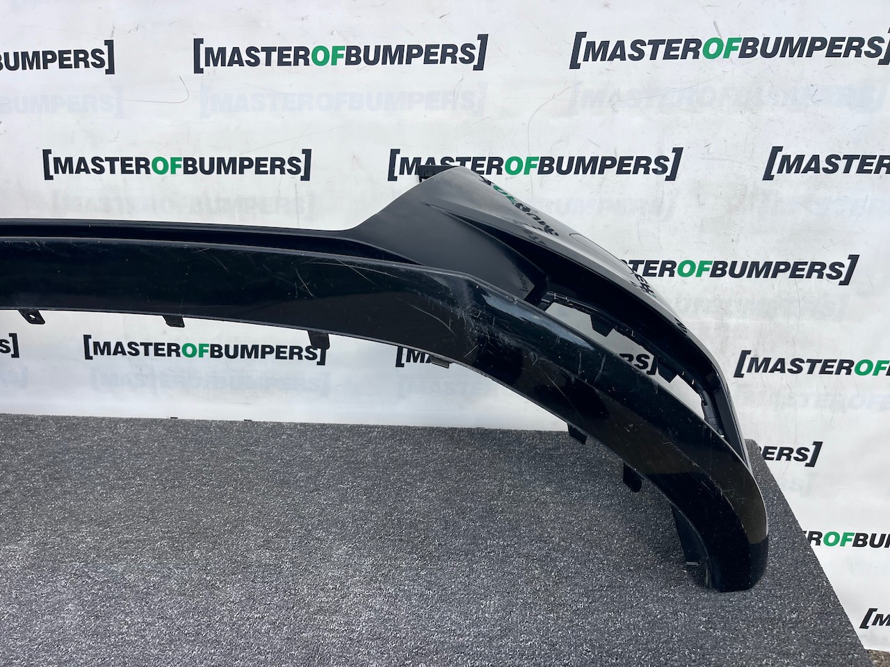 Audi A3 Se 8v Lift Hatchback 2016-2019 Front Bumper No Pdc Jets Genuine [a988]