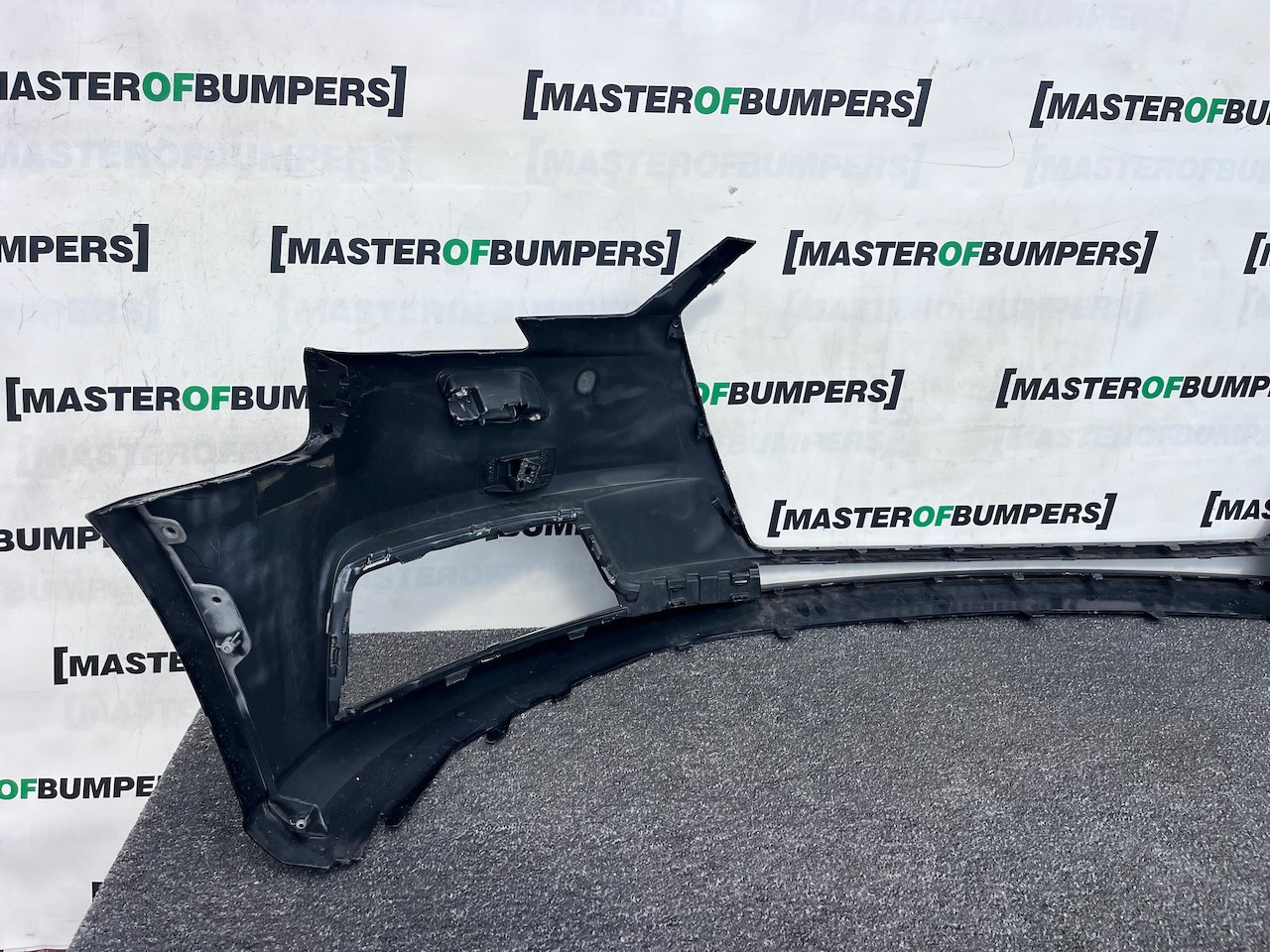 Audi A3 Se 8v Lift Hatchback 2016-2019 Front Bumper No Pdc Jets Genuine [a988]