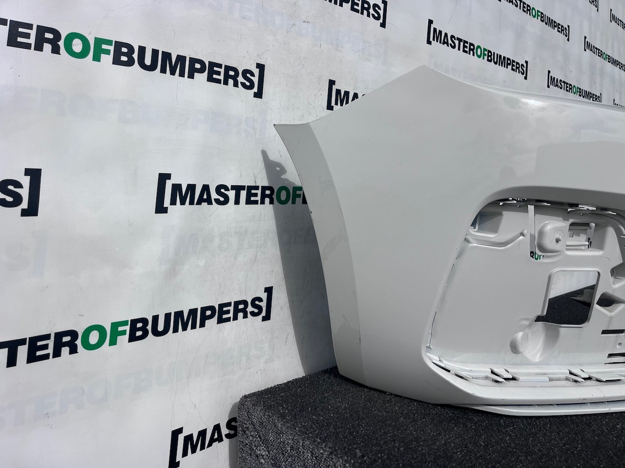 Audi A1 Se Mk2 Hatchback 2019-2026 Front Bumper No Pdc No Jets Genuine [a26]