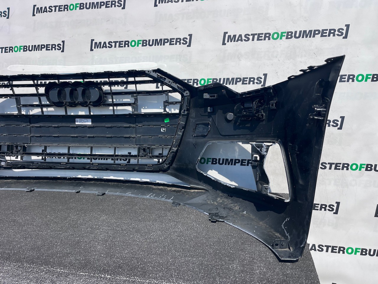 Audi A6 Se C8 Avant Saloon 2019-2023 Front Bumper 6 Pdc Genuine [a28]