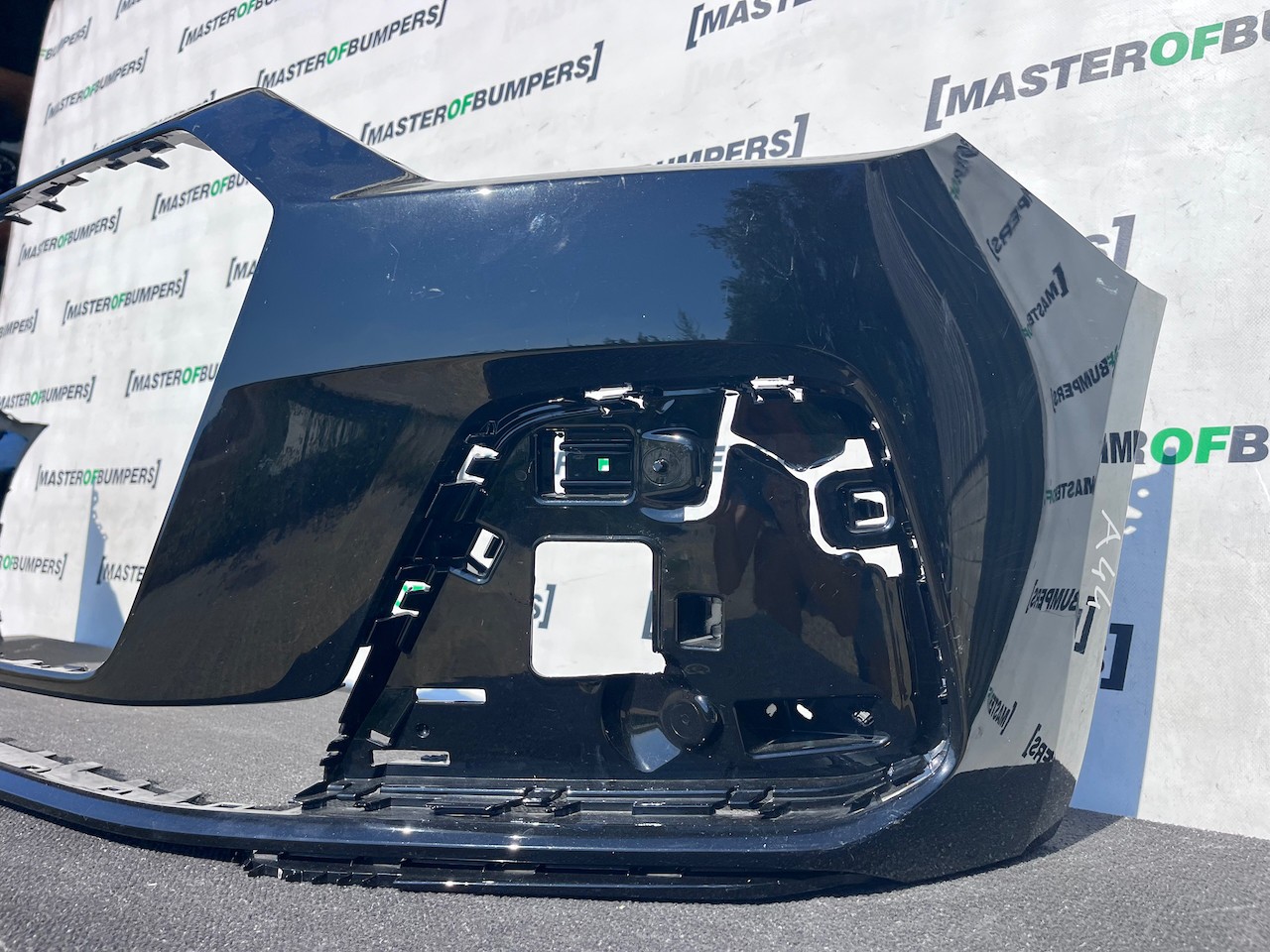 Audi A1 Technik Se Hatchback 2019-2023 Front Bumper No Jets Genuine [a44]