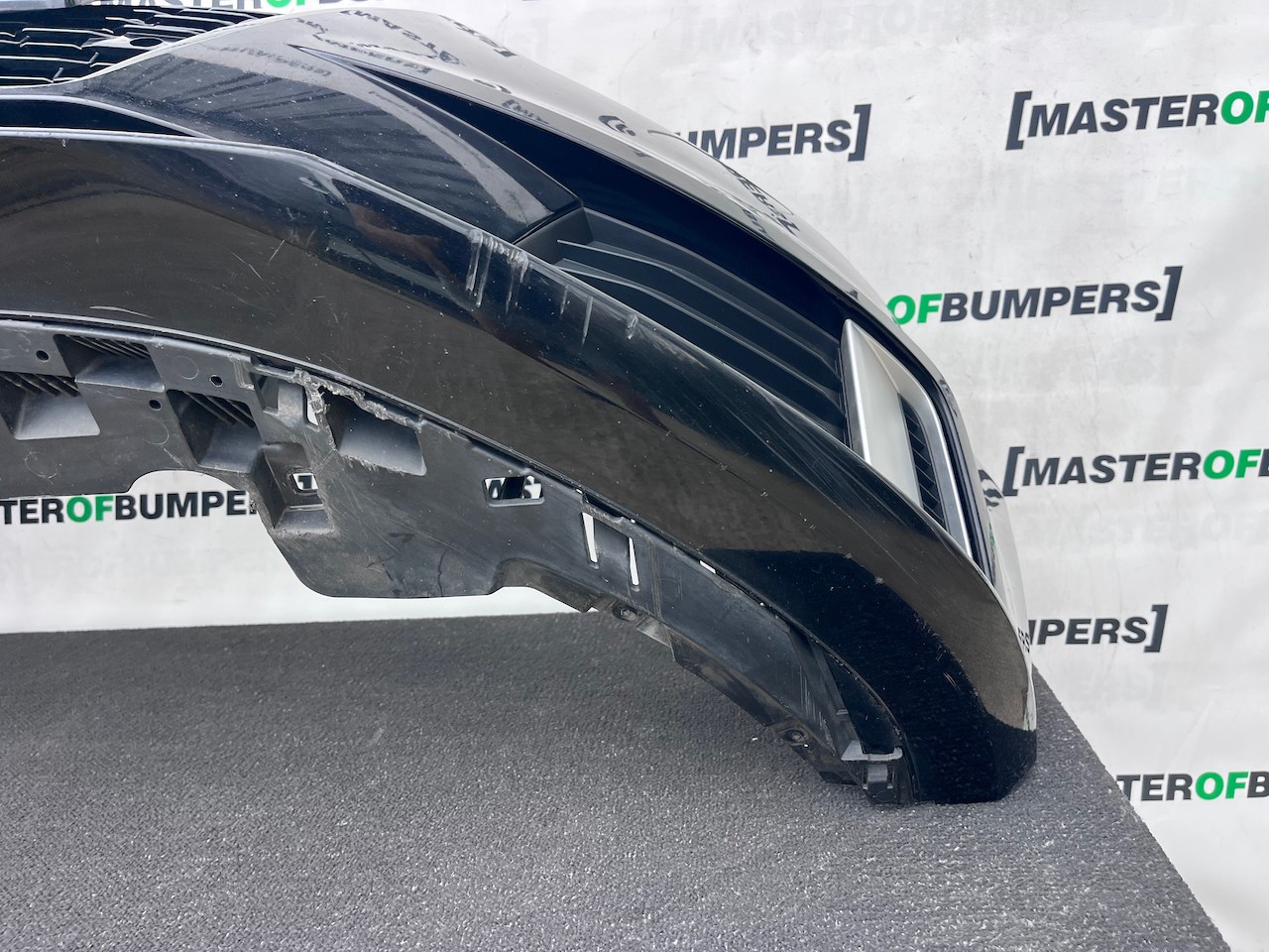 Audi A3 Se Hatchback Lift 2016-2019 Front Bumper No Pdc Jets Genuine [a965]