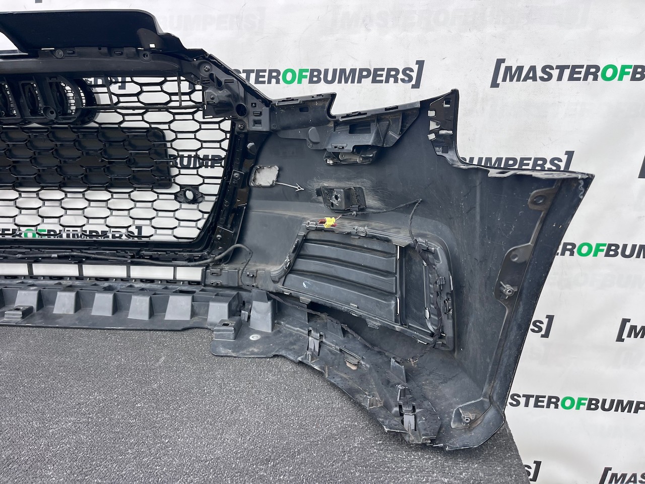 Audi A3 Se Hatchback Lift 2016-2019 Front Bumper No Pdc Jets Genuine [a965]