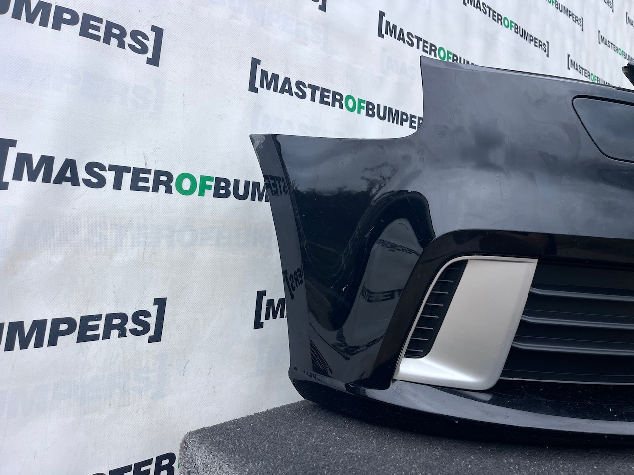Audi A3 Se Hatchback Lift 2016-2019 Front Bumper No Pdc Jets Genuine [a965]