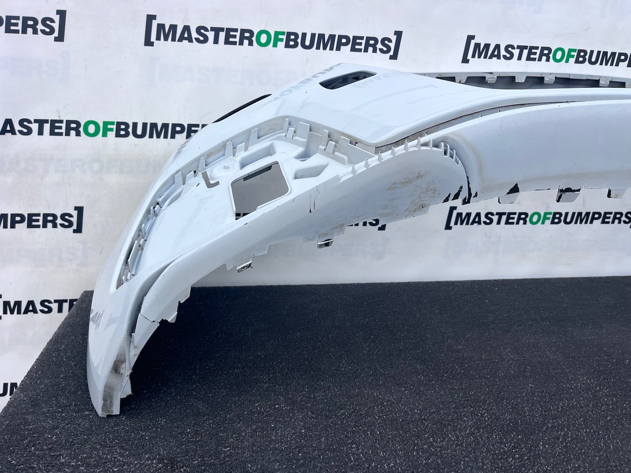 Audi A1 Technik Se Hatchback Mk2 2019-2023 Front Bumper Jets Genuine [a60]