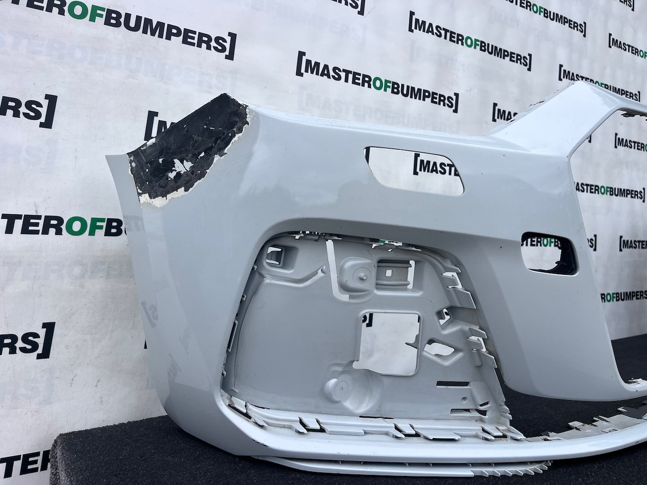 Audi A1 Technik Se Hatchback Mk2 2019-2023 Front Bumper Jets Genuine [a60]