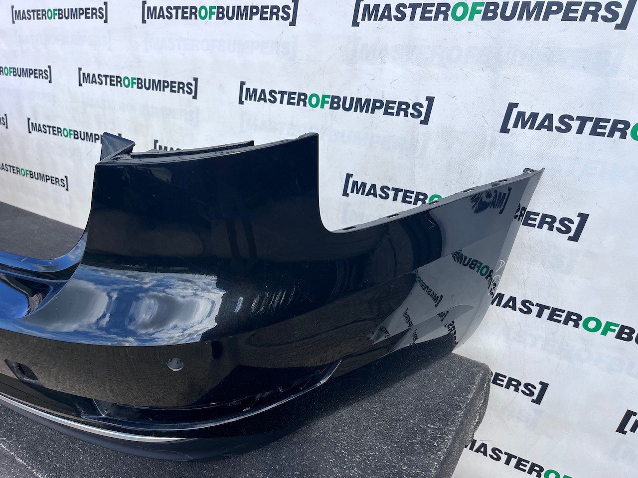 Audi A4 Se Sport Avant Estate B9 2016-2019 Rear Bumper 4 Pdc Genuine [a68]
