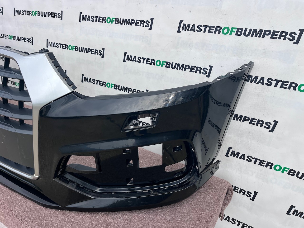 Audi Q3 S Line Mk1 Lift 2015-2018 Front Bumper No Pdc Jets Genuine [a112]