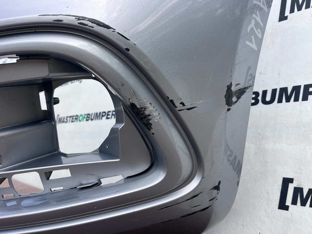 Audi Q5 S-line Suv Mk1 Lift 2012-2016 Front Bumper 4 Pdc Jets Genuine [a121]