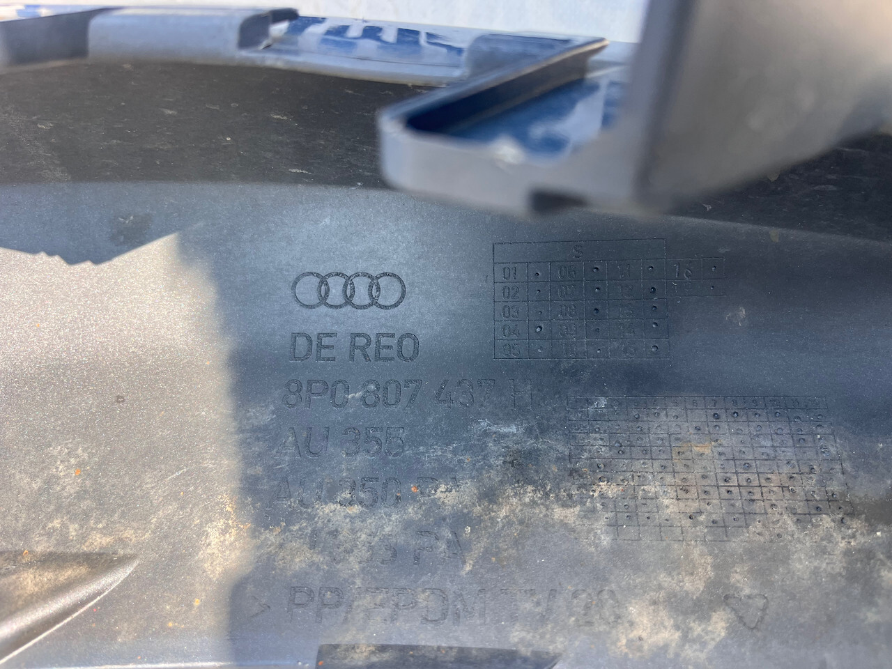 Audi A3 Se 8p Lift Hatchback 2009-2012 Front Bumper No Pdc +jets Genuine [a819]