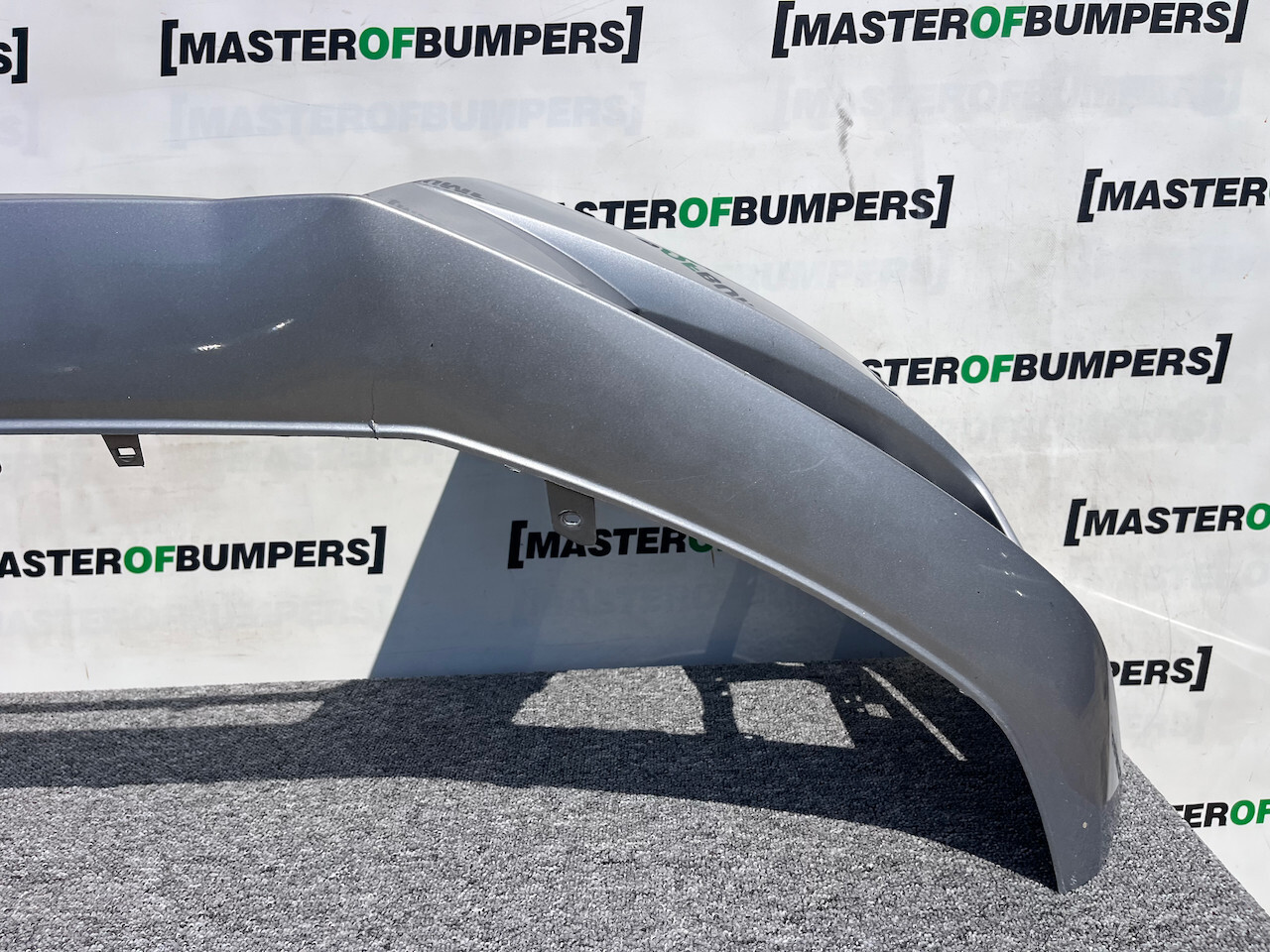 Audi A4 Se Sport B9 Saloon Avant 2016-2018 Front Bumper 4 Pdc Genuine [a834]