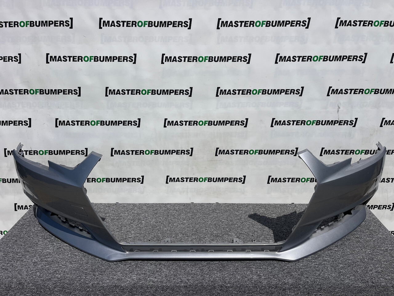 Audi A4 Se Sport B9 Saloon Avant 2016-2018 Front Bumper 4 Pdc Genuine [a834]