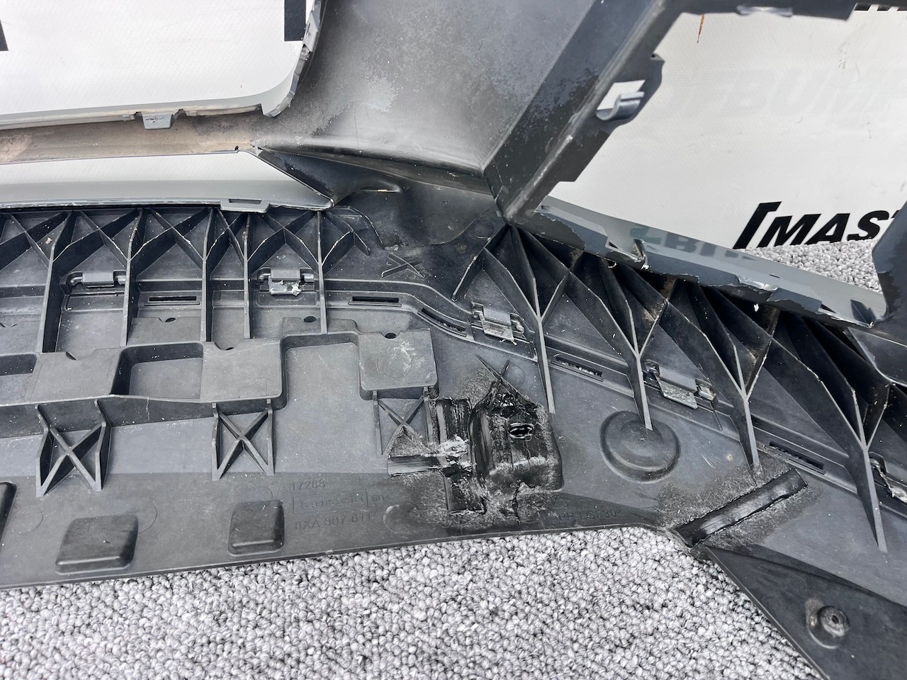 Audi A1 Se Lift Hatchback 2015-2018 Front Bumper No Pdc No Jets Genuine [a899]