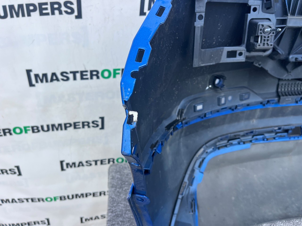 Audi Q2 S Line Mpv 2016-2019 Rear Bumper Blue W/diffuser 4 Pdc Genuine [a819]