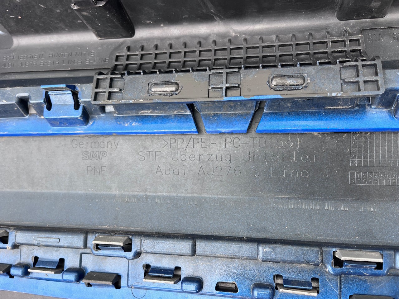 Audi Q2 S Line Mpv 2016-2019 Rear Bumper Blue W/diffuser 4 Pdc Genuine [a819]