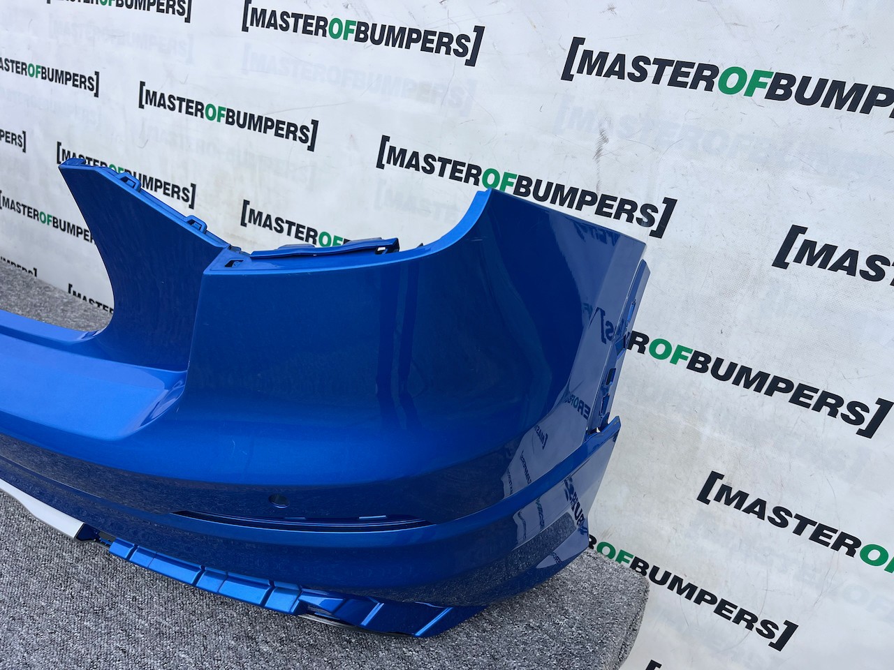 Audi Q2 S Line Mpv 2016-2019 Rear Bumper Blue W/diffuser 4 Pdc Genuine [a819]