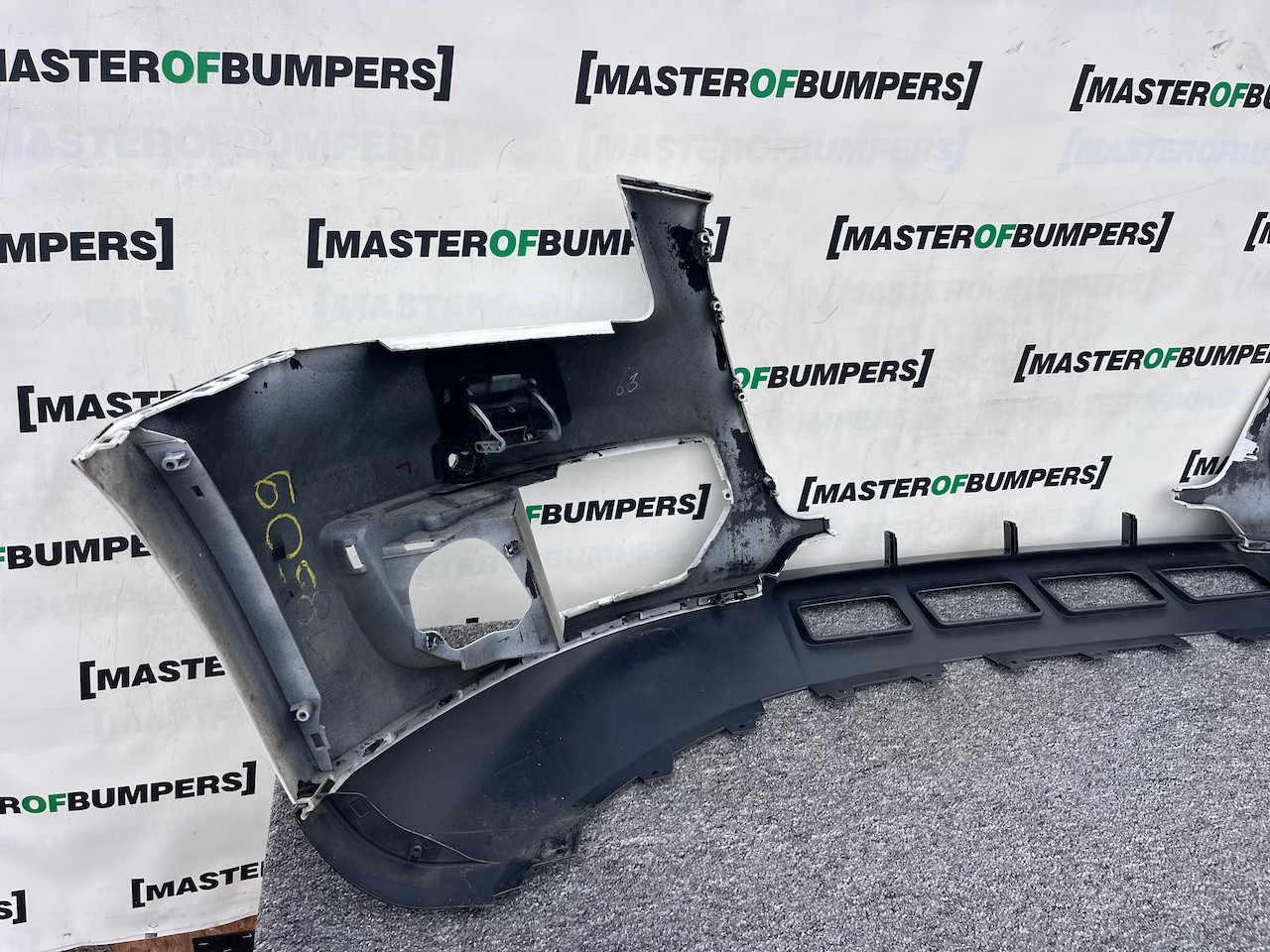 Audi Q5 Se Quattro Suv Mk1 2008-2011 Front Bumper 4 Pdc Genuine [a864]