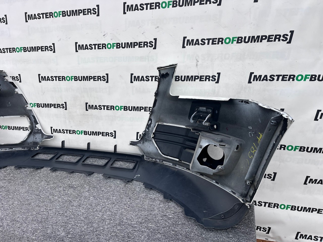 Audi Q5 Se Quattro Suv Mk1 2008-2011 Front Bumper 4 Pdc Genuine [a864]