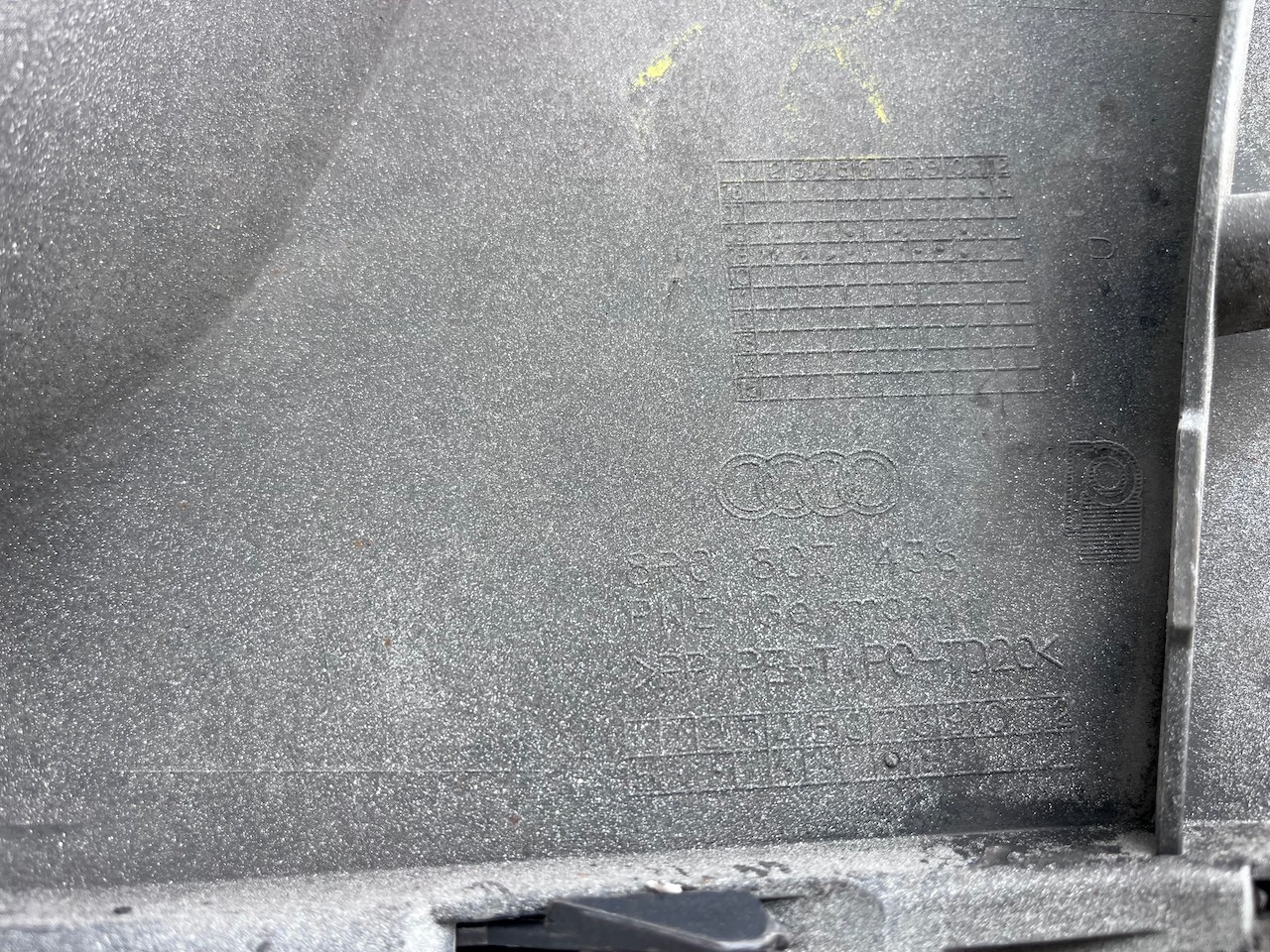 Audi Q5 Se Quattro Suv Mk1 2008-2011 Front Bumper 4 Pdc Genuine [a864]