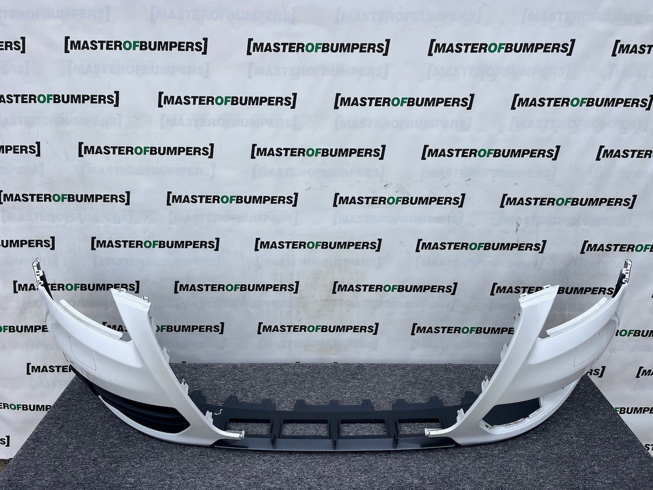 Audi Q5 Se Quattro Suv Mk1 2008-2011 Front Bumper 4 Pdc Genuine [a864]