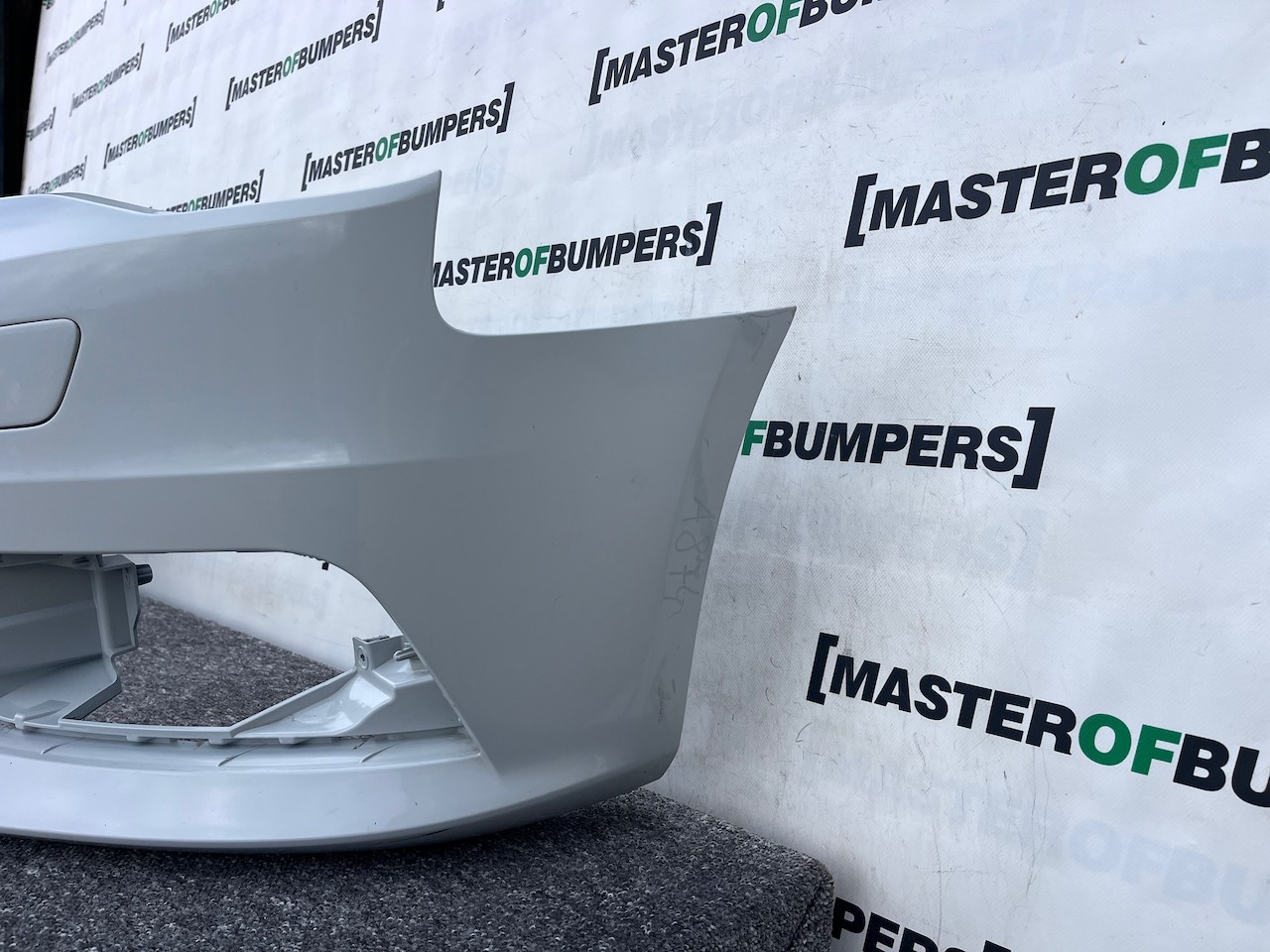 Audi A3 Se Hatchback 2012-2015 Front Bumper No Pdc Genuine [a874]