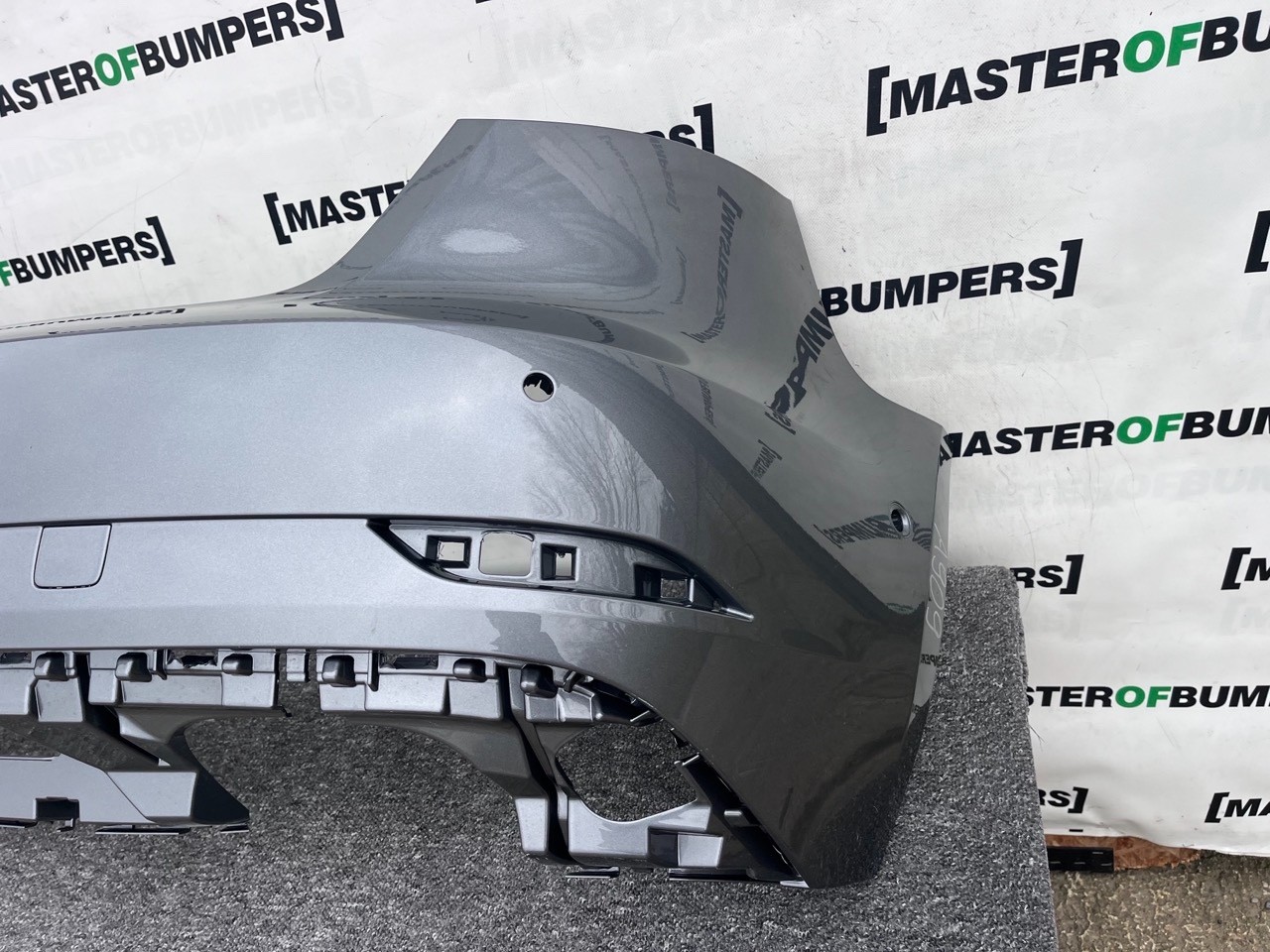 Audi A3 Se Sport Hatchback V8 Lift 2016-2019 Rear Bumper 6 Pdc Genuine [a909]