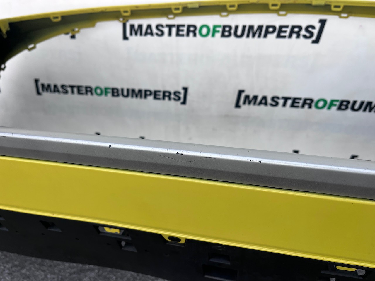 Audi A3 Basic Se 8y Hatchback 2020-2024 Front Bumper 4 Pdc Genuine [a952]