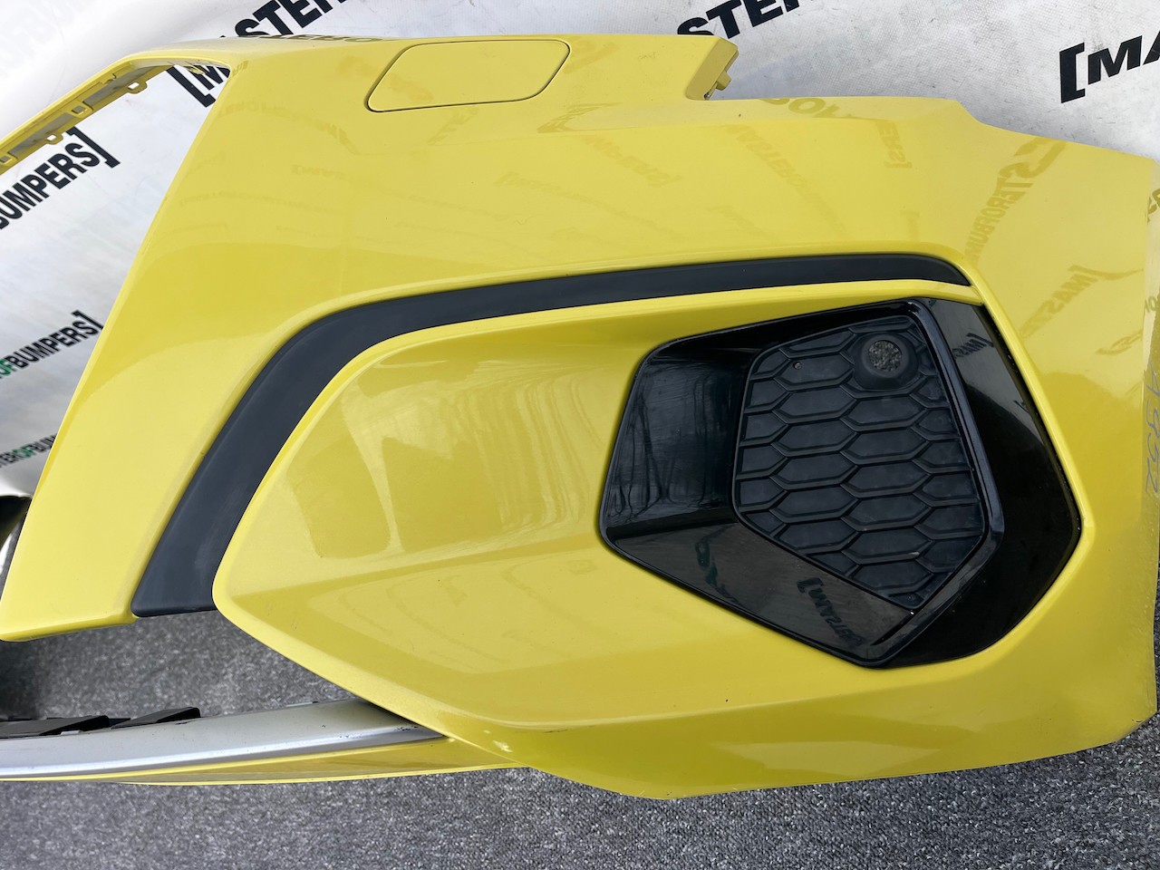 Audi A3 Basic Se 8y Hatchback 2020-2024 Front Bumper 4 Pdc Genuine [a952]