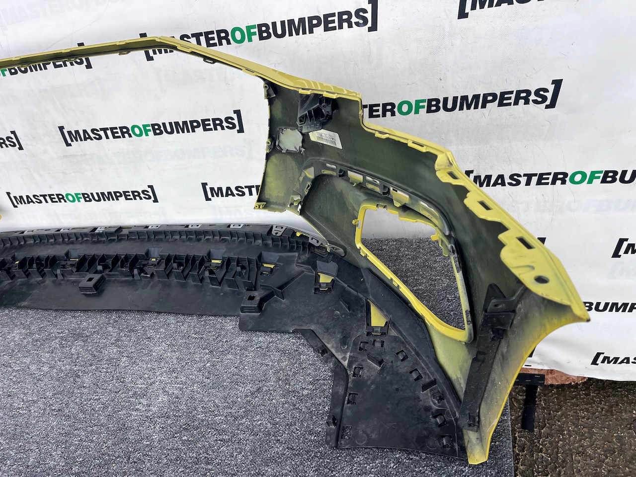 Audi A3 Basic Se 8y Hatchback 2020-2024 Front Bumper 4 Pdc Genuine [a952]