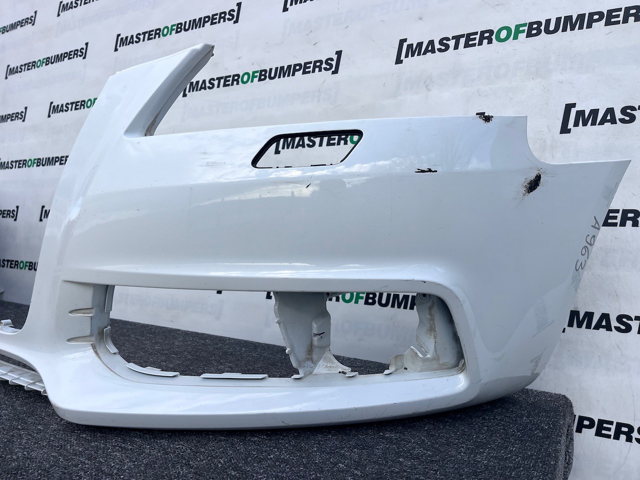 Audi A3 S-line Hatchback 5 Door 2009-2012 Front Bumper No Pdc Genuine [a963]